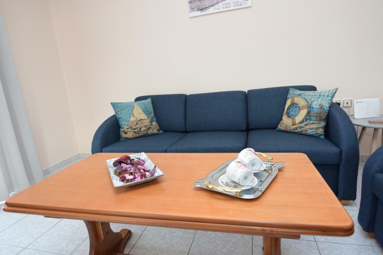Elegant Apartment Near The Beach Néa Péramos Εξωτερικό φωτογραφία